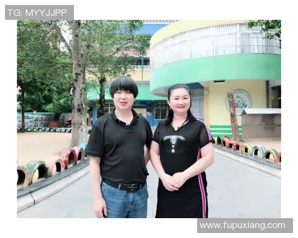 与李芳对话探讨她的街舞生涯与成长历程的精彩故事 与李芳对话探讨她的街舞生涯与成长历程的精彩故事